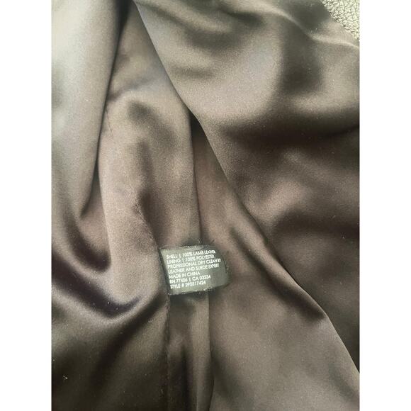 Club Monaco Women's XS Black 100% Lamb Leather Asymmetrical Zip Biker Vest - Picture 4 of 12